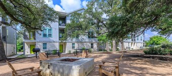 Leander 1BR Apartment with Kitchen & Living Room