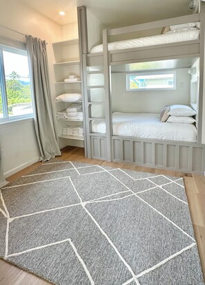 3 bedrooms, WiFi, bed sheets
