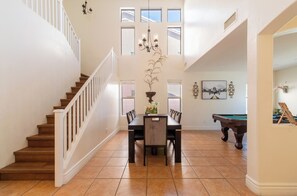 Luxury House, 5 Bedrooms, Private Pool, Pool View | Dining room - Casa Desert Willow 5BR Home & Pool (Casa Grande)