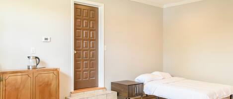 1 habitación y ropa de cama