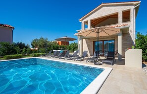 Pool - Gorgeous home in Labin (Labin)