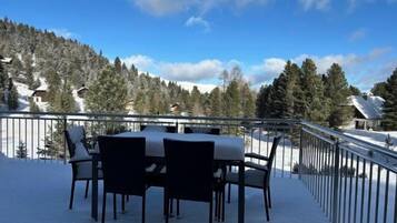 تجهيزات عازلة للصوت