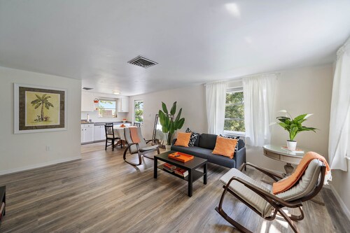 Tangerine Terrace - Beach Escape 3 Min. From Beach