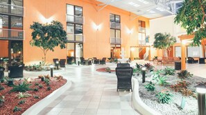 المنطقة المحيطة بالمنشأة