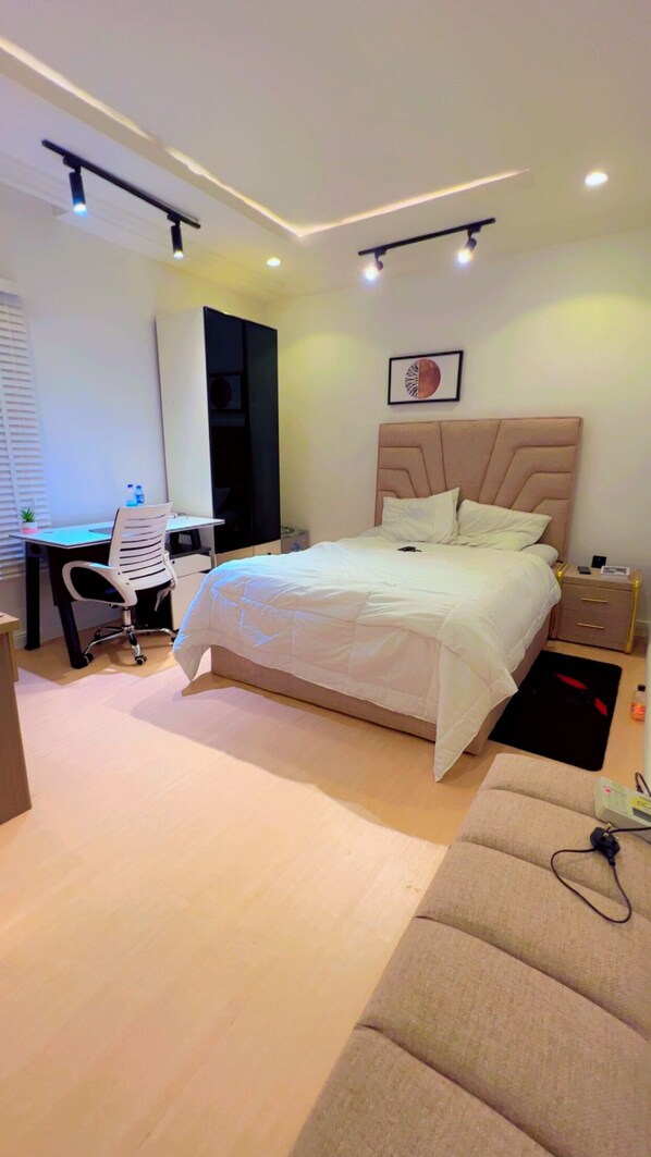 1 室のベッドルーム、WiFi、ベッドシーツ