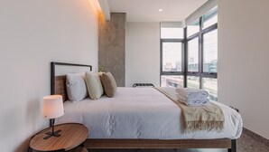 1 bedroom, desk, iron/ironing board, travel cot - Stylish 2-BR Apt near Polanco & Toreo | VIATO HOMES (Ciudad de México)