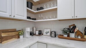 Private kitchen - Inviting 3-Bedroom Getaway - Minutes from NOLA Flavor (New Orleans)