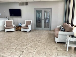 公寓式客房, 多张床, 阳台, 海洋景观 (Blue Bliss Beachfront) | 住宿内部