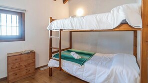 6 chambres, lit parapluie