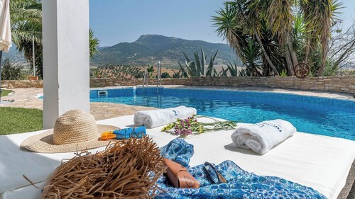 Casa Madrigueras Algodonales by Ruralidays
