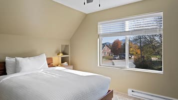 Economy Apartment, City View | Iron/ironing board, free WiFi