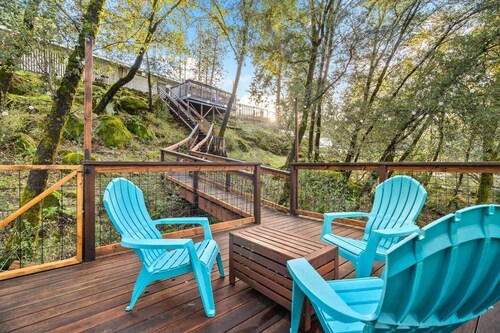 Yosemite Stars * Hot Tub*2 Decks*Creek view*Arcade