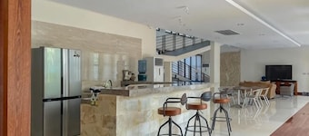 Merbau Luxurious Villa Senggigi by The Lavana