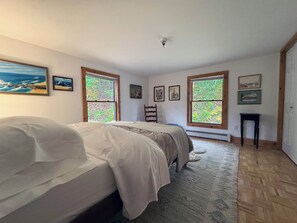 3 chambres, accĂšs au Wi-Fi (inclus), literie fournie