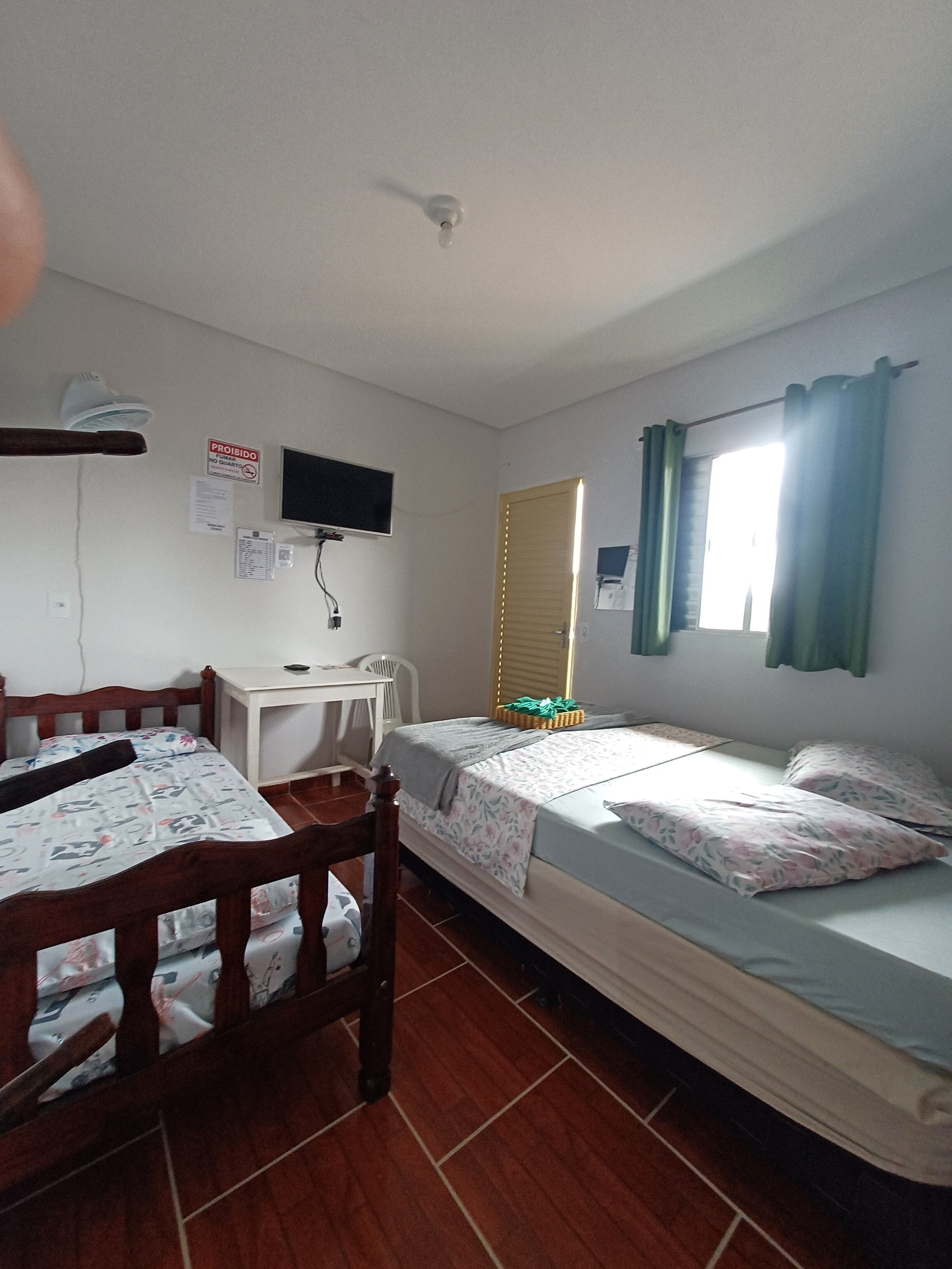 พื้นที่ทำงานแบบใช้แล็ปท็อป, Wi-Fi ฟรี, ทางสำหรับรถเข็น