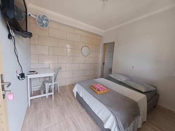 Espace de travail pour ordinateurs portables, accĂšs au Wi-Fi (inclus)