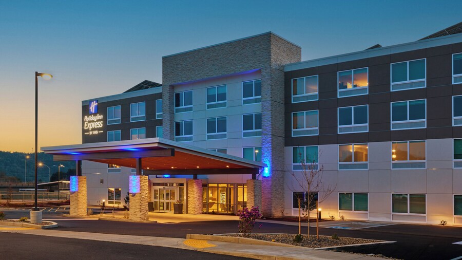 Holiday Inn Express And Suites Roseburg North By Ihg
