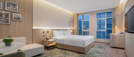 Premium Room, 1 King Bed, Accessible