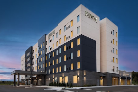 Staybridge Suites Aurora East by IHG