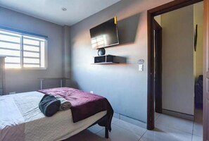 2 bedrooms, internet
