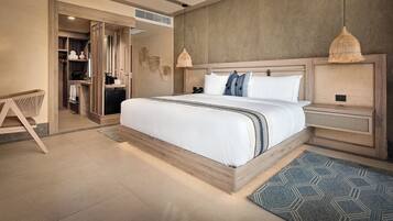 Premium bedding, in-room safe, desk, laptop workspace