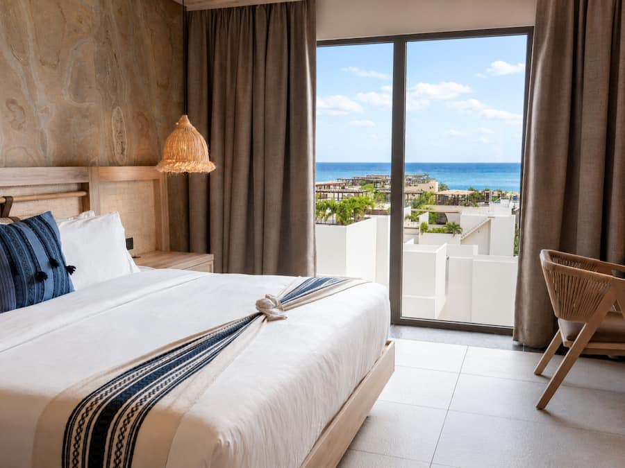 Standard Room, 1 King Bed, Ocean View | Premium bedding, in-room safe, desk, laptop workspace