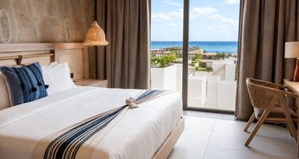 Hotel Indigo Playa Del Carmen by IHG