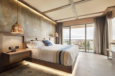 Premium Room, 1 King Bed, Ocean View, Corner. Hotel Indigo Playa Del Carmen by IHG
