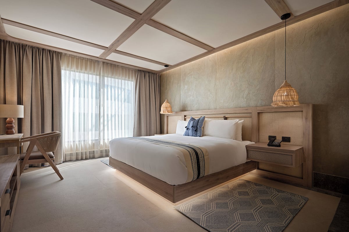 Sengetøy av topp kvalitet, safe på rommet og skrivebord