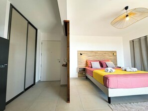 1 bedroom, WiFi, bed sheets