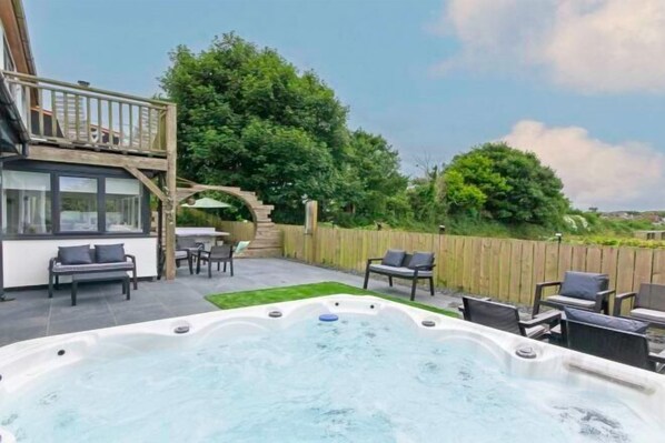 Room - Bagend Sleeps 14 Hot Tub Balcony & Ping Pong (North Devon District)