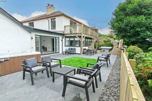 Room - Bagend Sleeps 14 Hot Tub Balcony & Ping Pong (North Devon District)