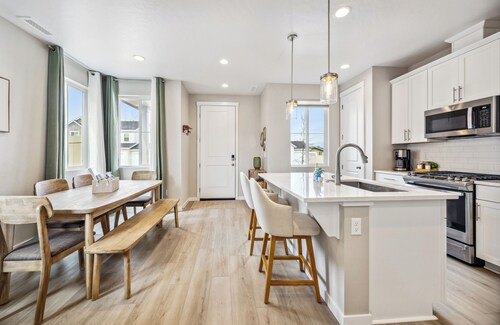 Newly built 3 bedroom 2 1/2 bath townhome with park & seasonal pool