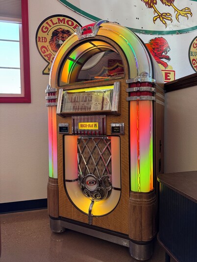 Frontier Vintage Station