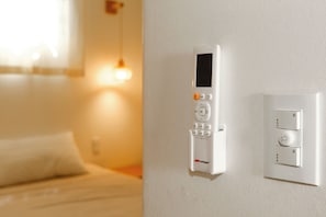 Desk, laptop workspace, free WiFi