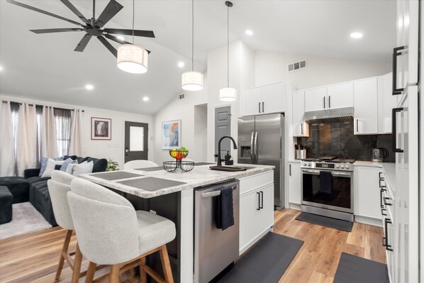 Fridge, microwave, oven, stovetop - Designer 3BR/3BA Bungalow • Great for Families! (Decatur)