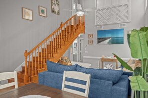 TV - High Tide Haven: 5-min Walk to Beach! 71C (Panama City Beach)