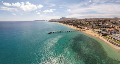 Gonçalves Guest House - Patio et vue sur la mer