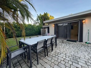 Outdoor dining