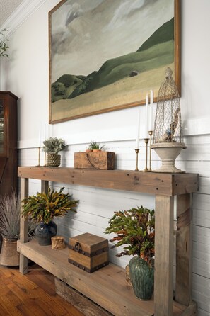 المنشأة من الداخل