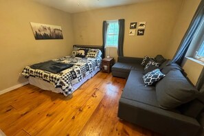 3 soverom, reiseseng for barn, wi-fi (inkludert) og sengetøy