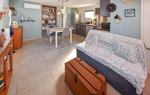 TV - Maisonnette avec jacuzzi (Mazan)