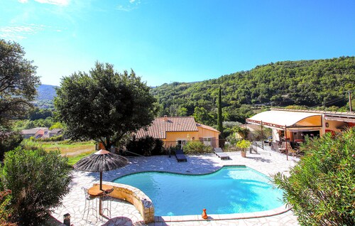 Gorgeous home in St Montan