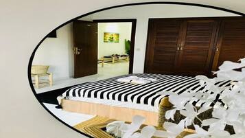 5 chambres, fer et planche à repasser, lit parapluie, Wi-Fi gratuit