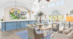 المنشأة من الداخل