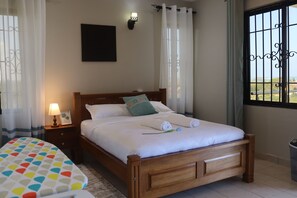2 Schlafzimmer, Bügeleisen/Bügelbrett, kostenloses WLAN
