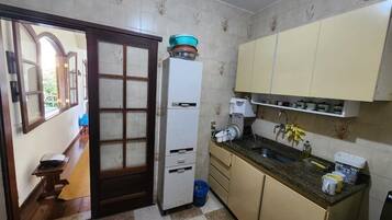 Microwave, stovetop, dishwasher