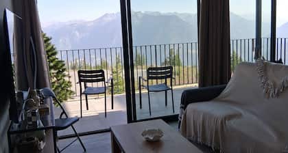 7/8 person 60m2 chalet on the terrace of risoul center with breathtaking views.