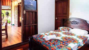 Free WiFi, bed sheets