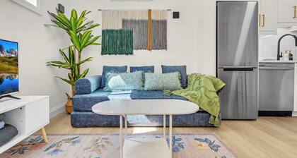 Luxury Bachelor Guesthouse - New Built - Wifi